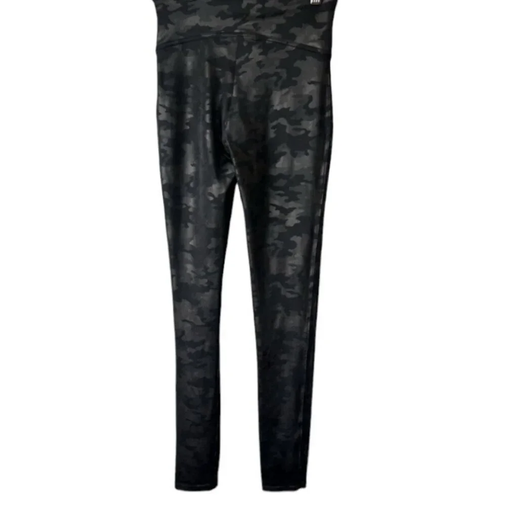 Black Spanx Camouflage Faux Leather High Waist Shapewear Leggings Camo Shine M - Picture 6 of 7